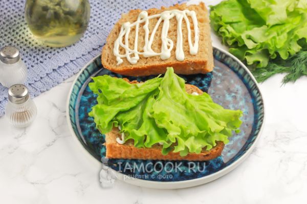 Чиабатта с колбасой и сыром
