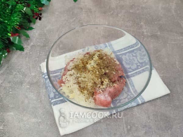 Змейки с фаршем на горячее