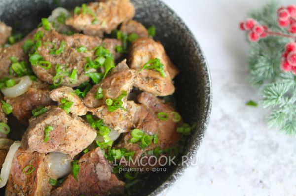 Баранина кусочками в духовке
