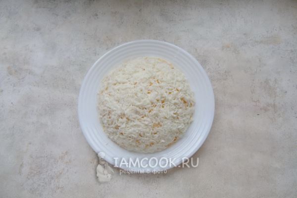 Салат &laquo;Новогодний шар&raquo; с тунцом