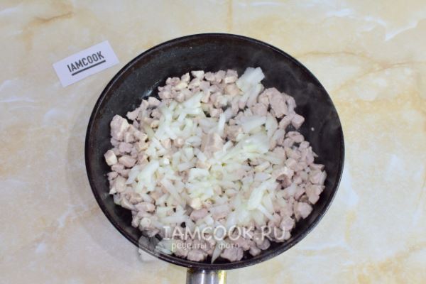 Тарталетки с курицей и гранатом