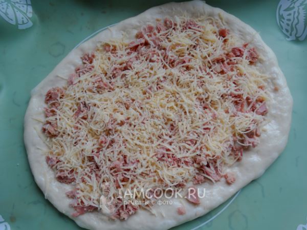 Лепешка с тунцом