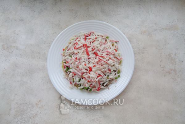 Салат &laquo;Новогодний шар&raquo; с тунцом