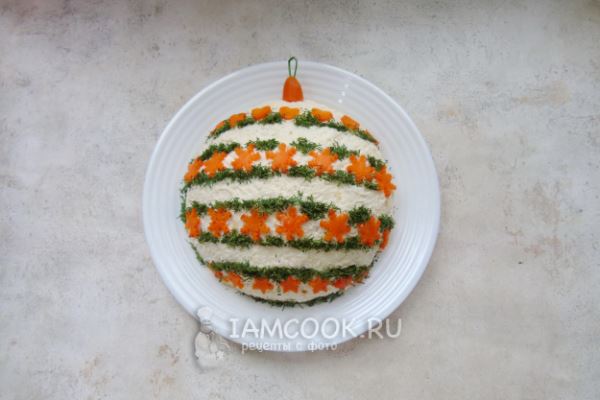 Салат &laquo;Новогодний шар&raquo; с тунцом