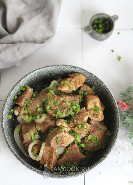 Баранина кусочками в духовке