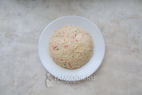 Салат &laquo;Новогодний шар&raquo; с тунцом