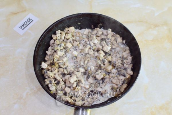 Тарталетки с курицей и гранатом