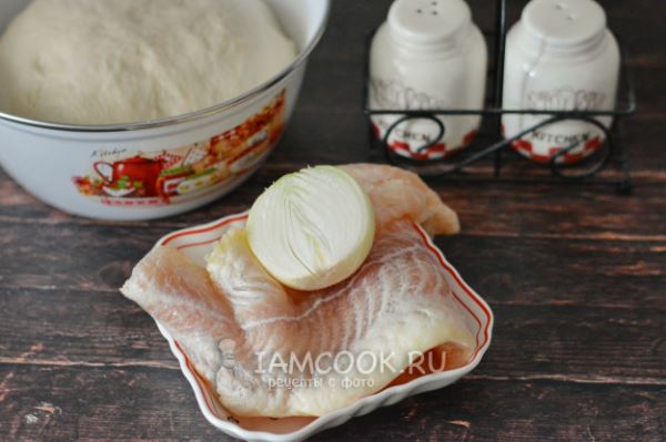 Пирог с пангасиусом