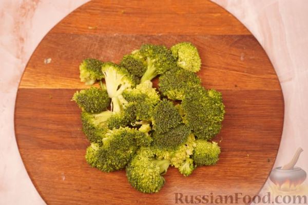 Сырный суп с шампиньонами и брокколи