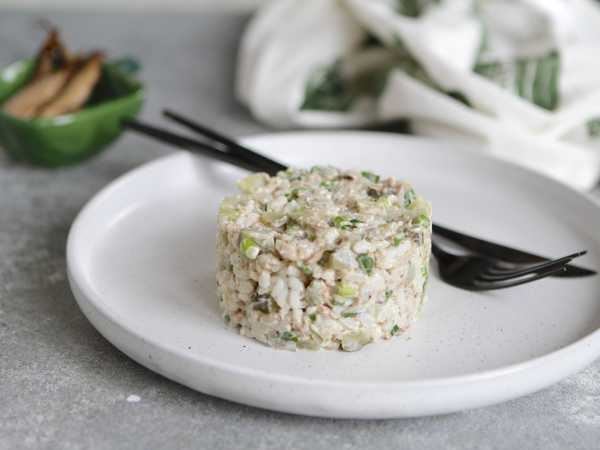 Салат со шпротами и рисом