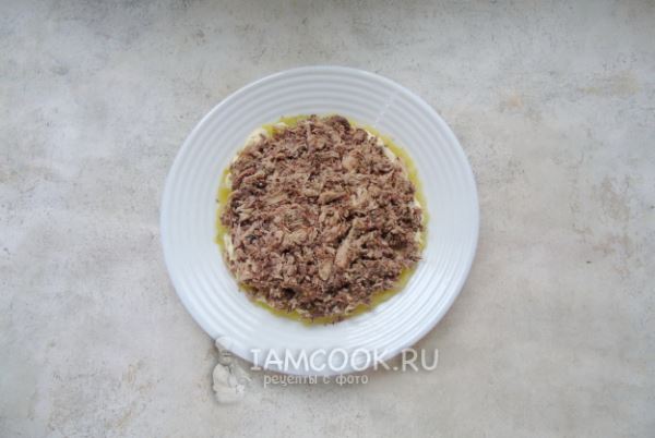 Салат &laquo;Новогодний шар&raquo; с тунцом