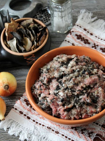 Фарш с сушеными грибами