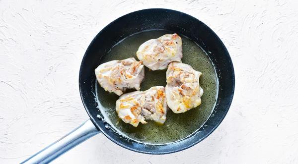 Салат из курицы с ореховым соусом