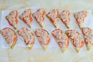 Тост с тунцом и яйцом