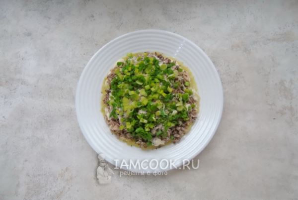 Салат &laquo;Новогодний шар&raquo; с тунцом