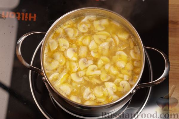 Сырный суп с грибами